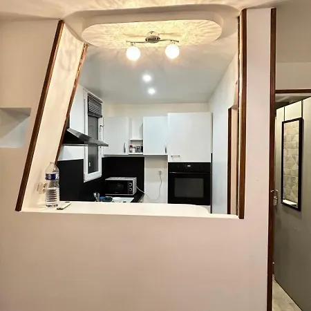 アパート Duplex Meuble シェルブール・アン・コタンタン
